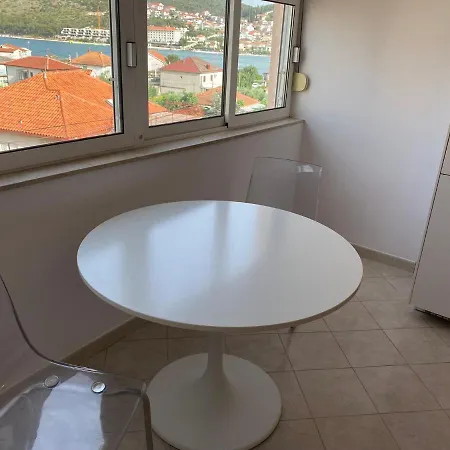 Apartment Lali - Updated 2br Near Old Town