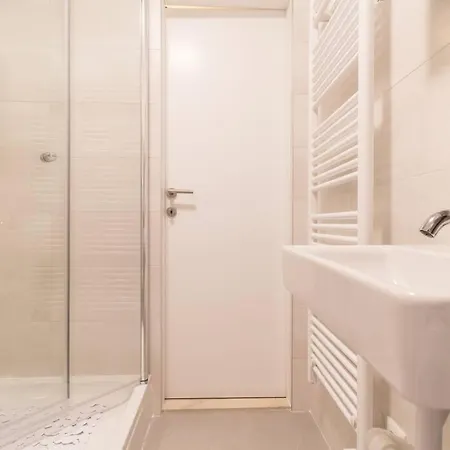 Lali - Updated 2br Near Old Town *