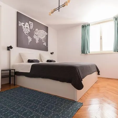 Apartment Lali - Updated 2br Near Old Town